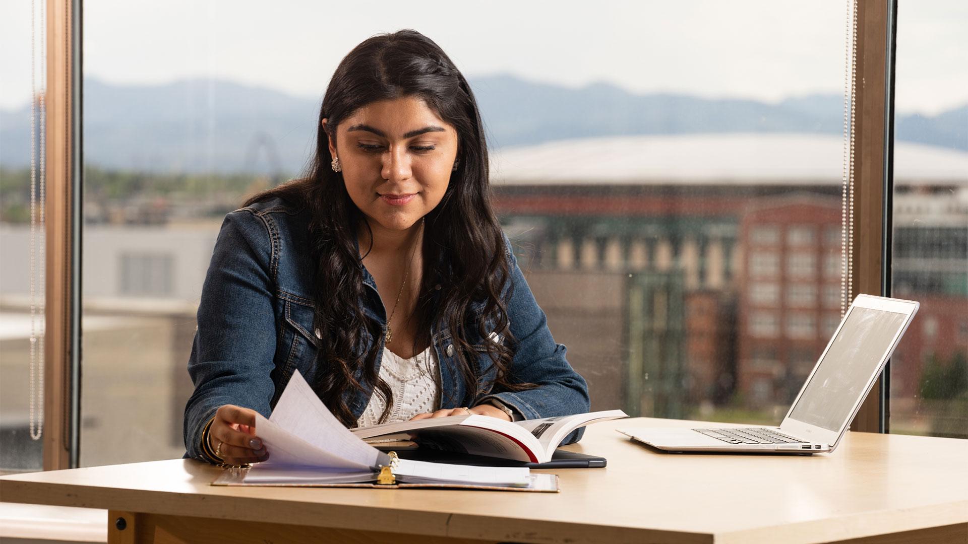 CU Denver accounting student studying